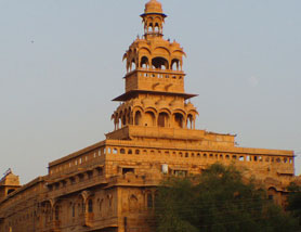 Tazia Tower (Jahaz Mahal) 